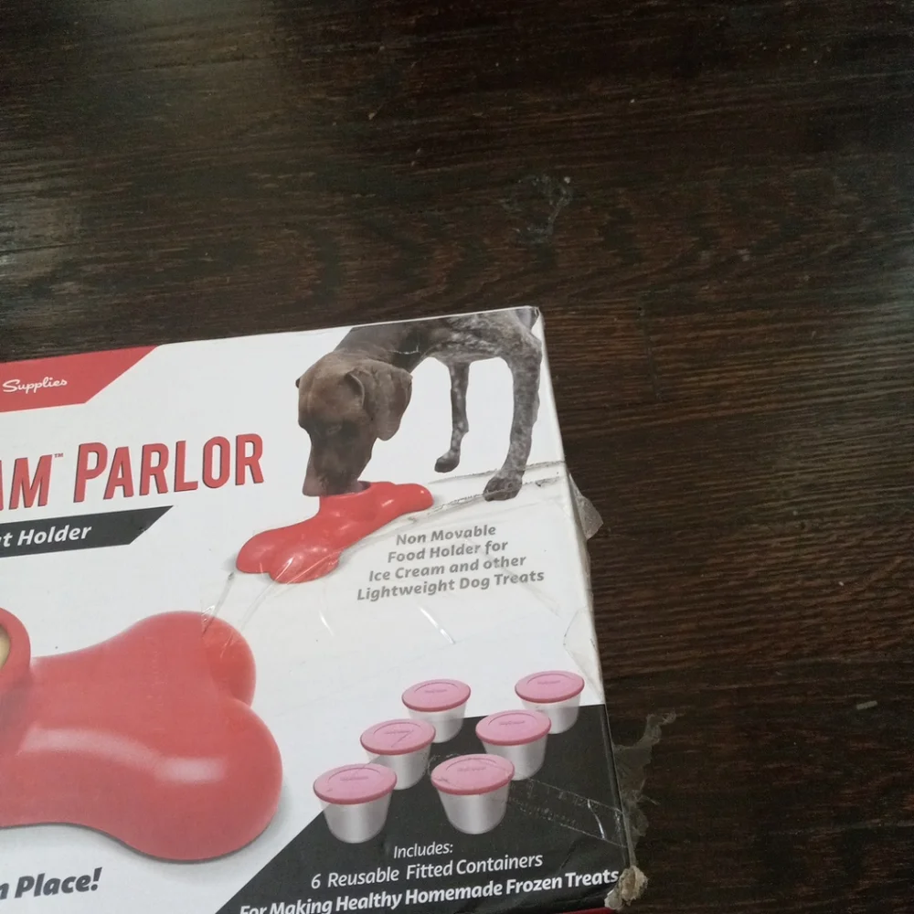 NEW GoSports Pupscream Parlor Non-Slip Frozen Dog Treat Ice Cream Holder No Mess